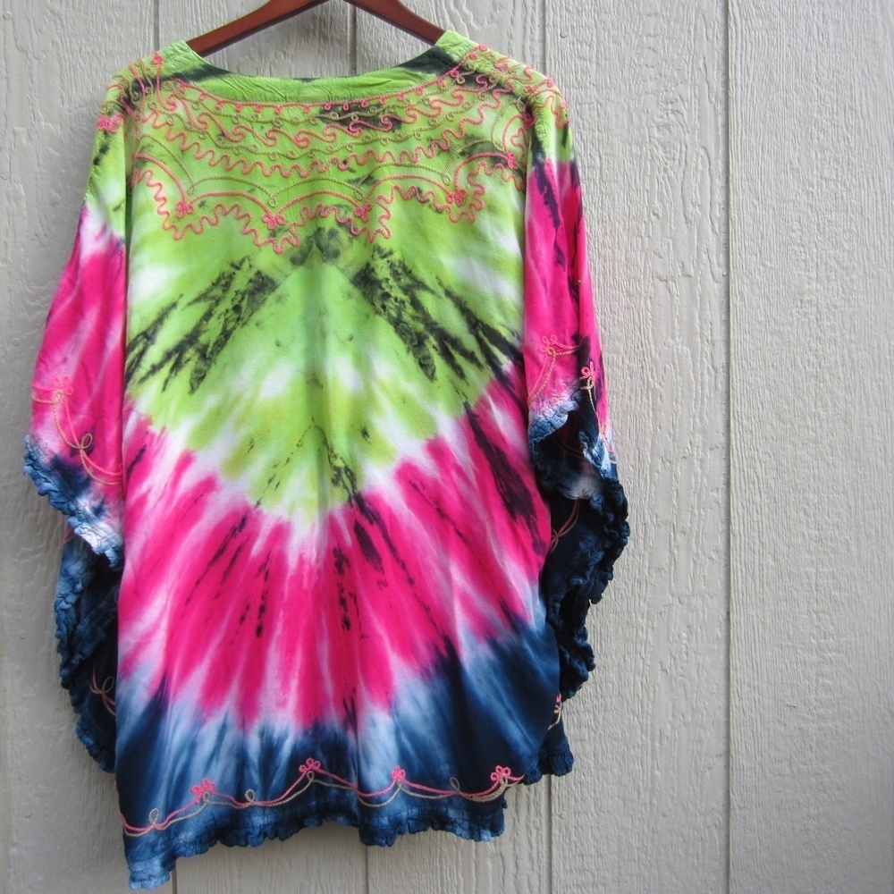 Women's Poncho Top, size XL-XXL?? Pullover Tie Dye Summer comfort Multi color‎ - Picture 5 of 15